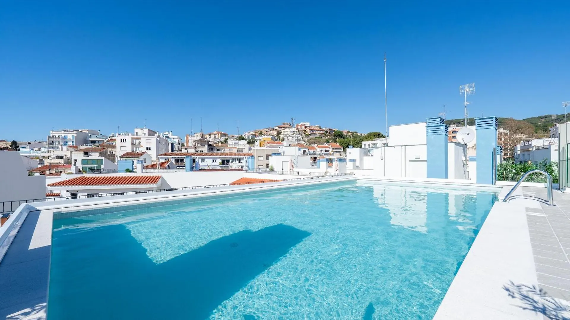 Hauzify I Apartaments Voramar Sant Pol De Mar