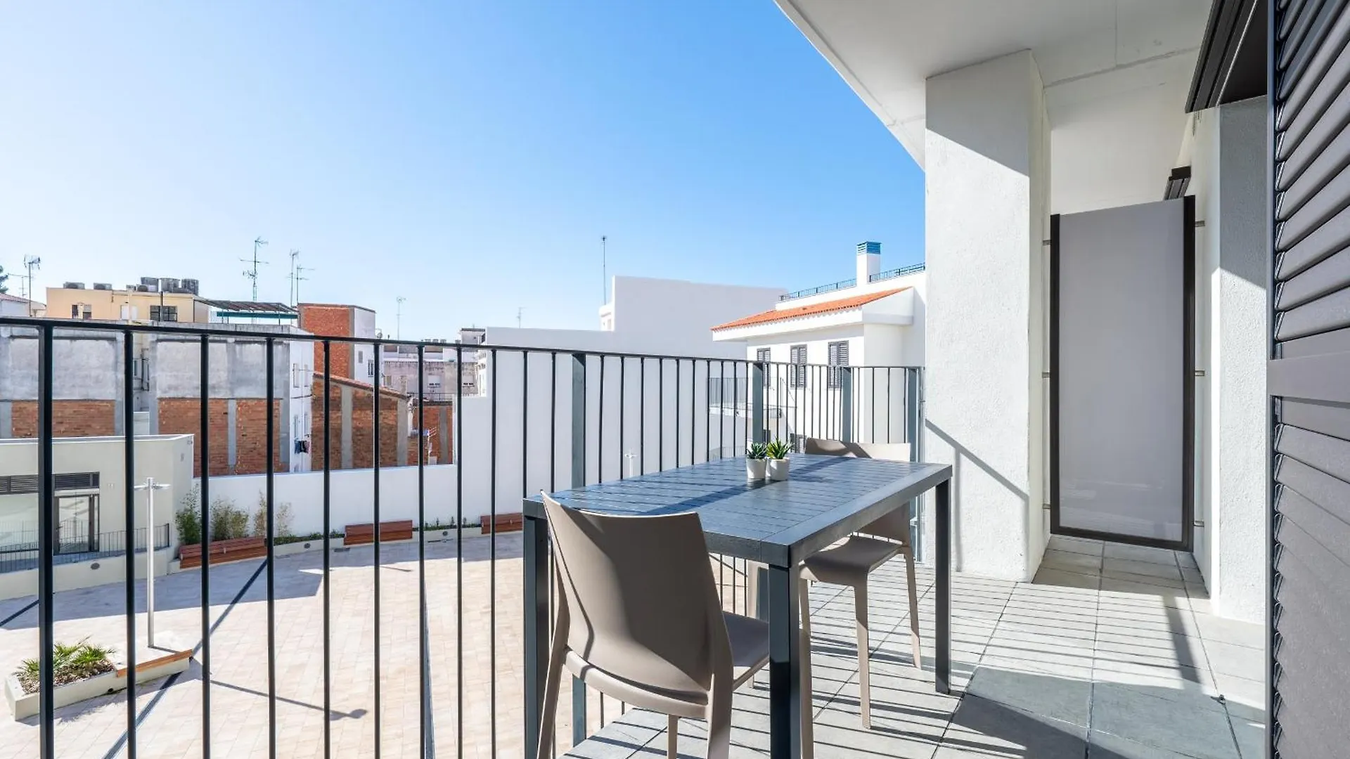 Apartment Hauzify I Apartaments Voramar Sant Pol De Mar