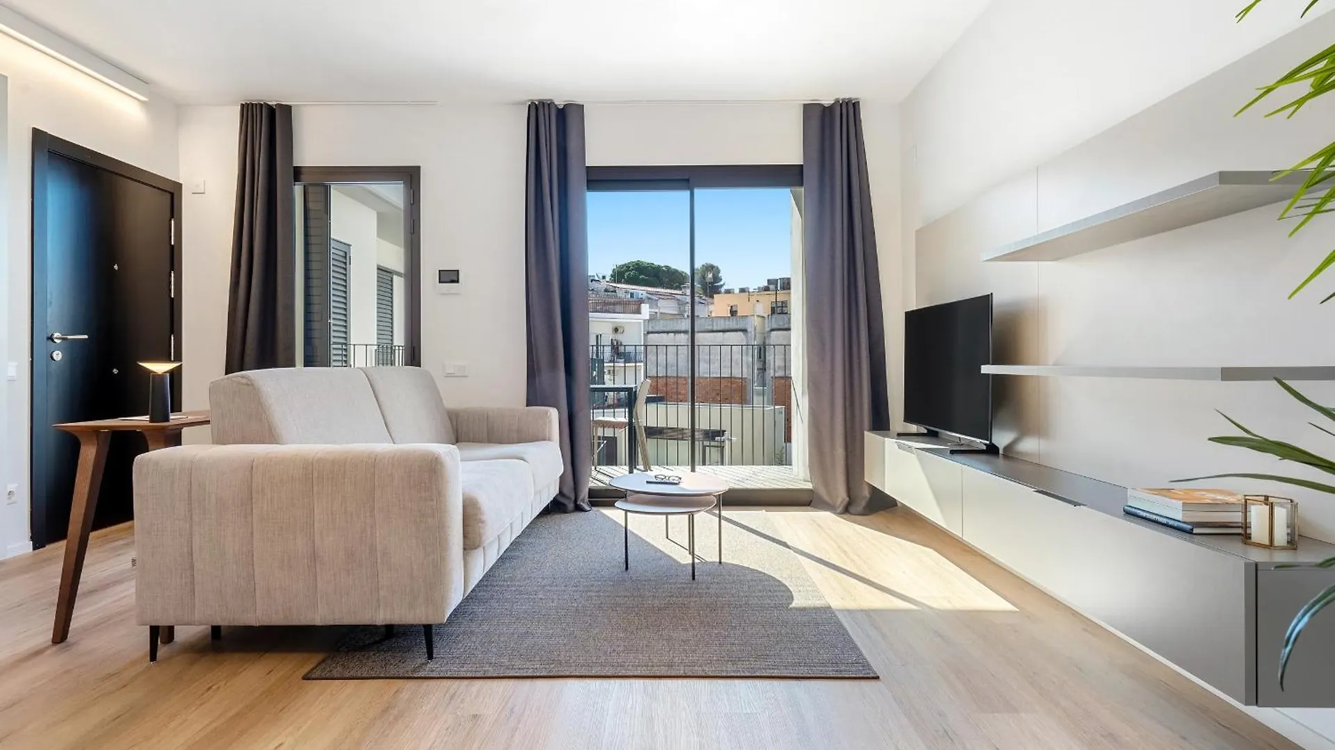 Hauzify I Apartaments Voramar Sant Pol De Mar 0*,