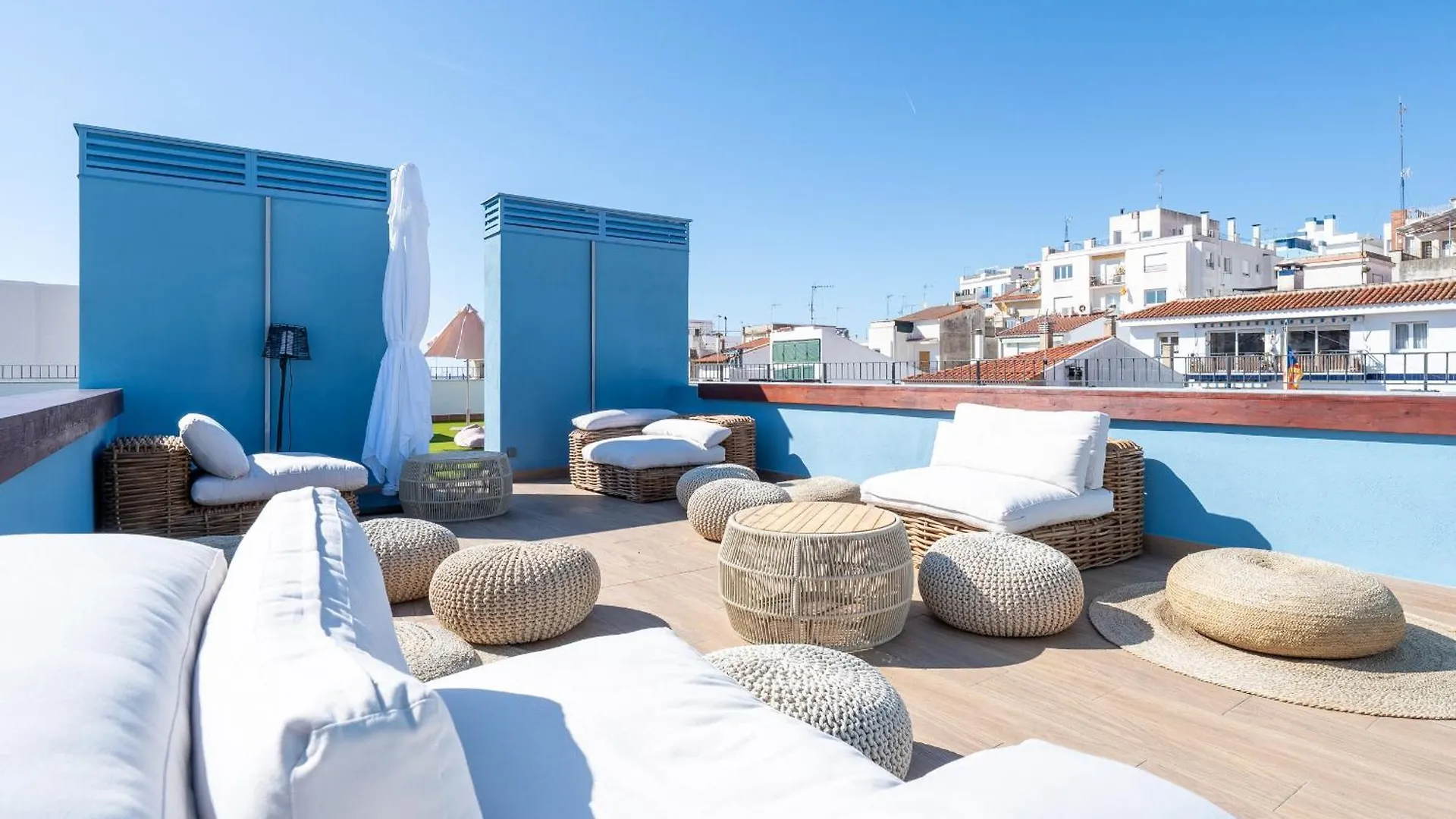 Hauzify I Apartaments Voramar Sant Pol De Mar Apartment