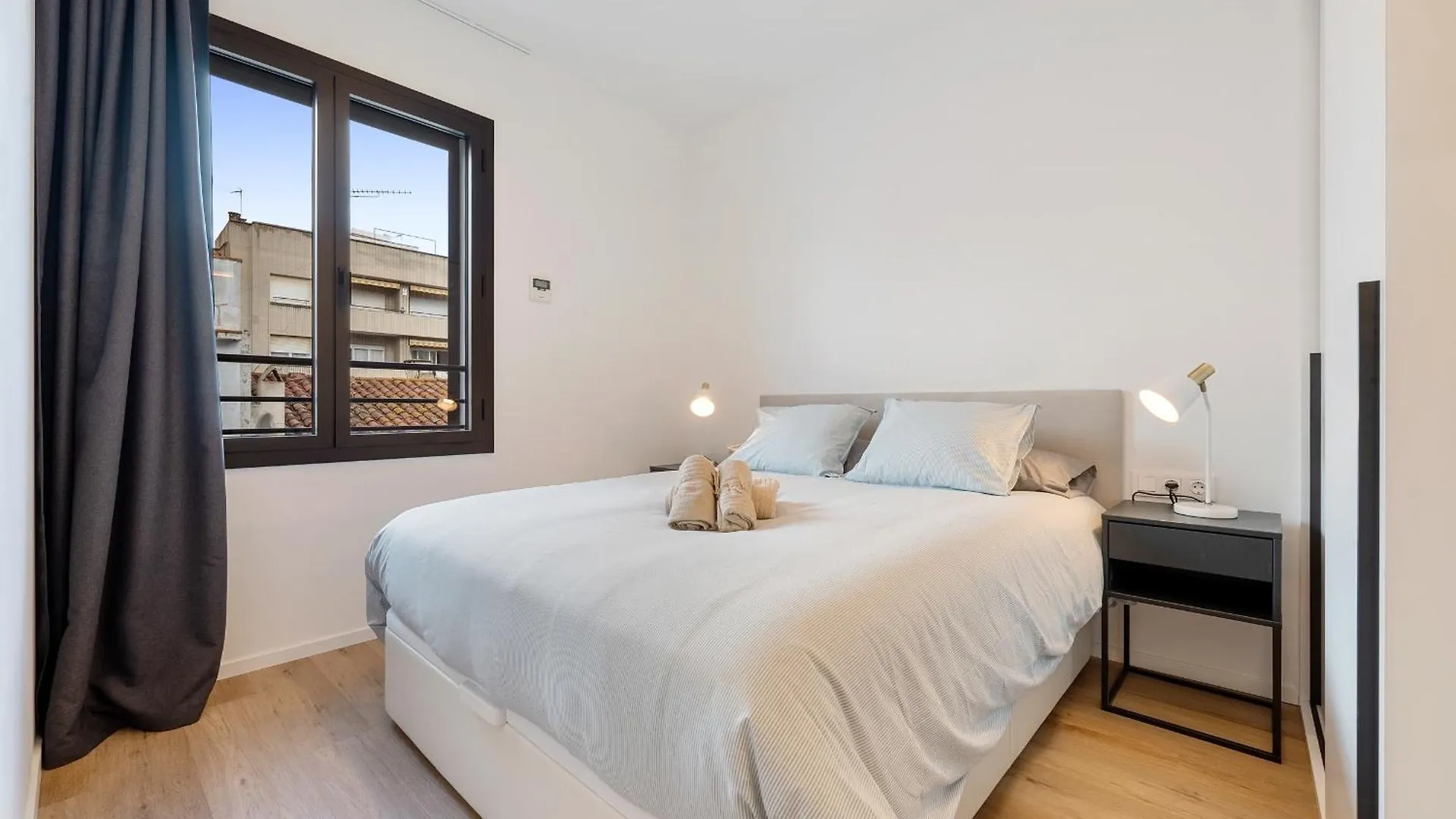 Apartment Hauzify I Apartaments Voramar Sant Pol De Mar Spain